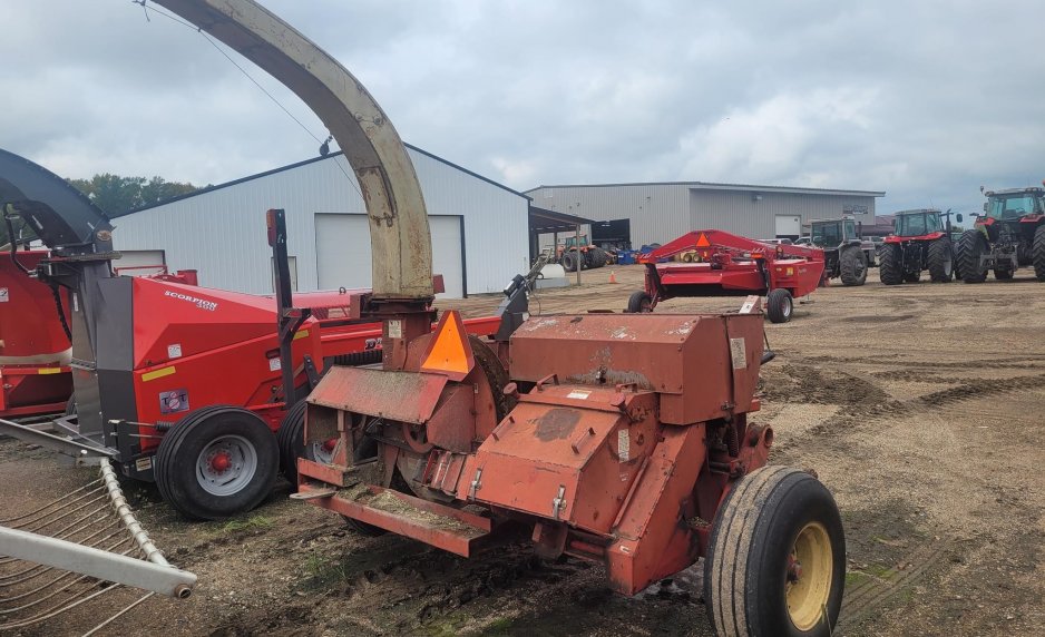 1992 GEHL CB1060 1486