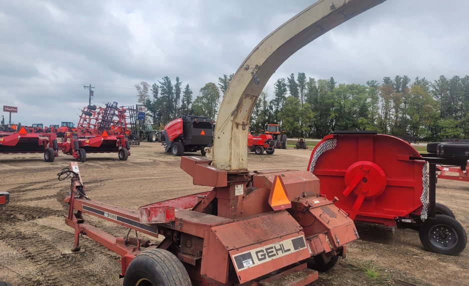 1992 GEHL CB1060 1486