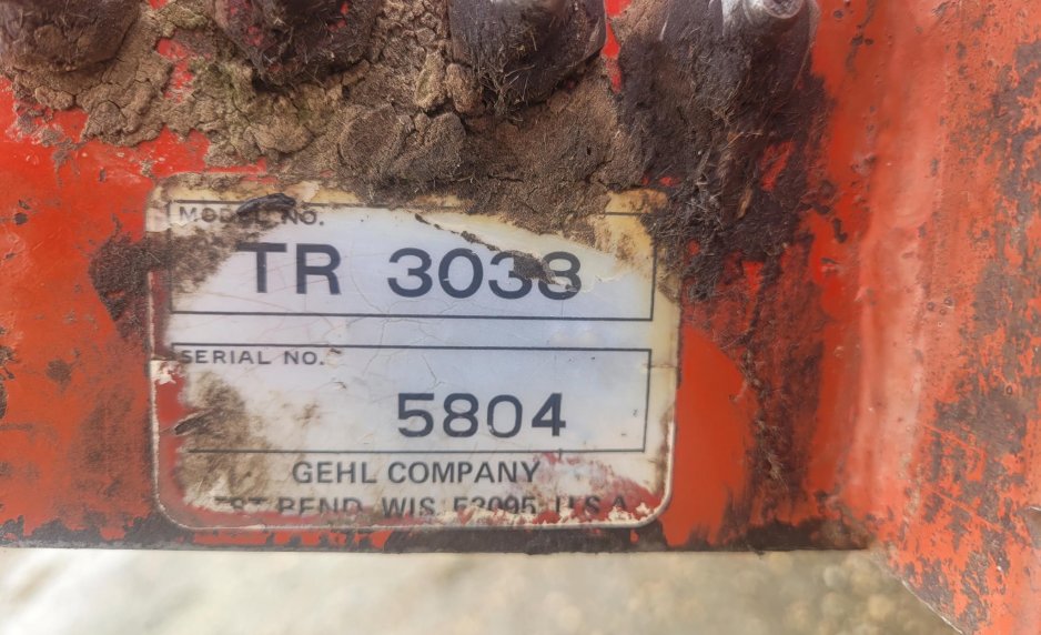 1994 GEHL TR3038 1487