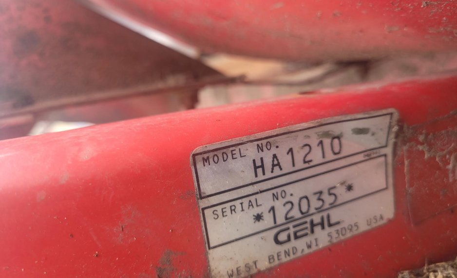 1998 GEHL HA1210 1488