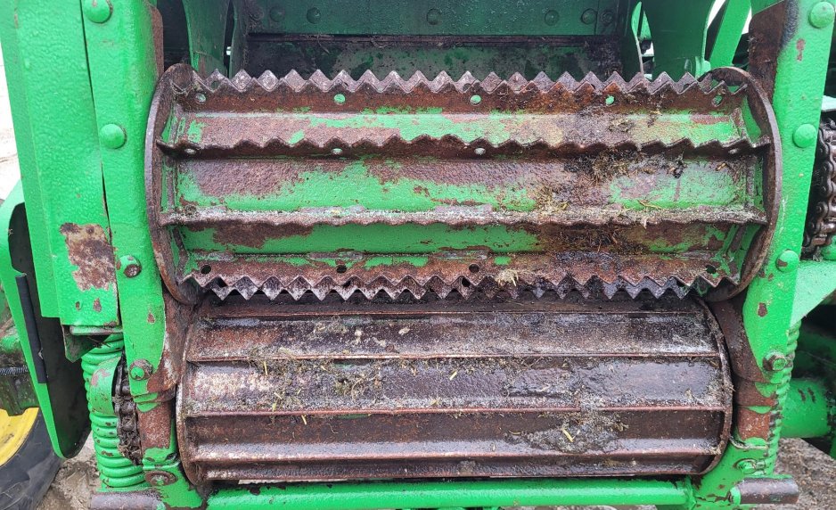 2005 JOHN DEERE 3975 TF003