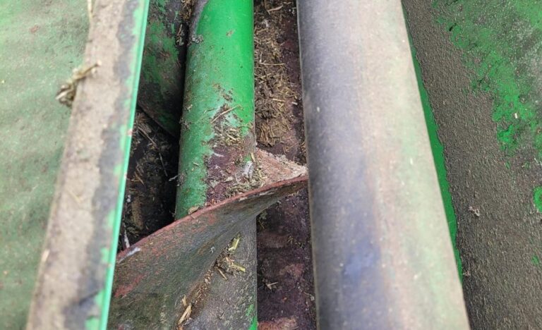 2005 JOHN DEERE 3975 TF003