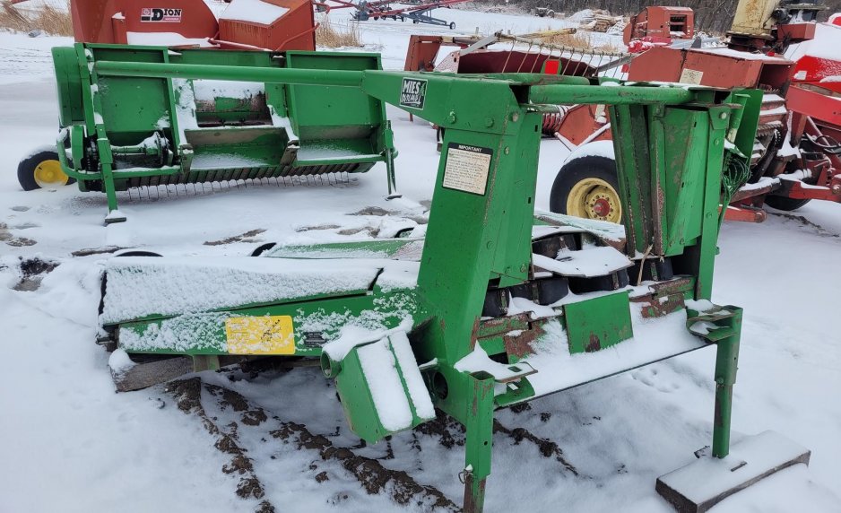 2005 JOHN DEERE 3975 TF003