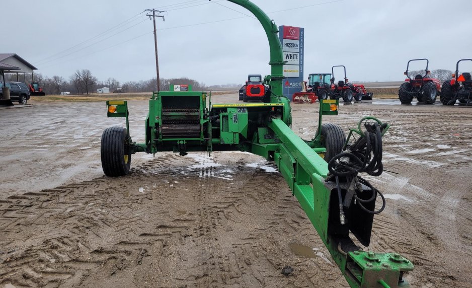 2005 JOHN DEERE 3975 TF003