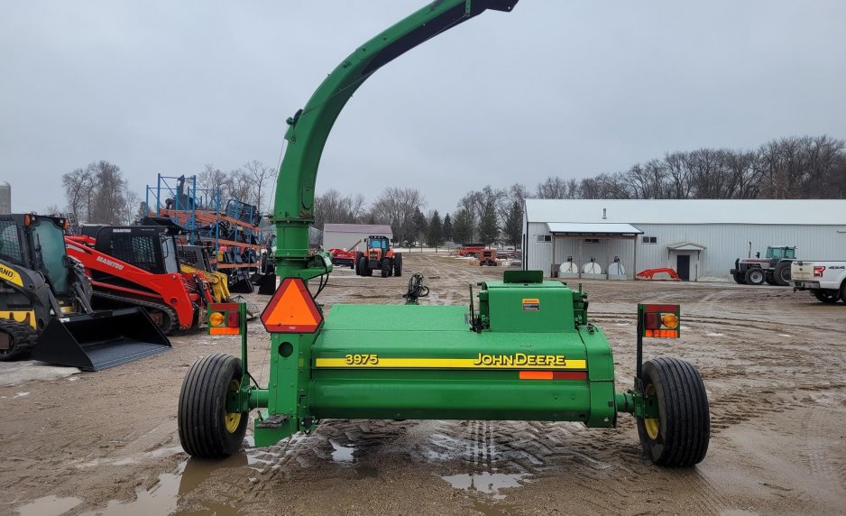 2005 JOHN DEERE 3975 TF003