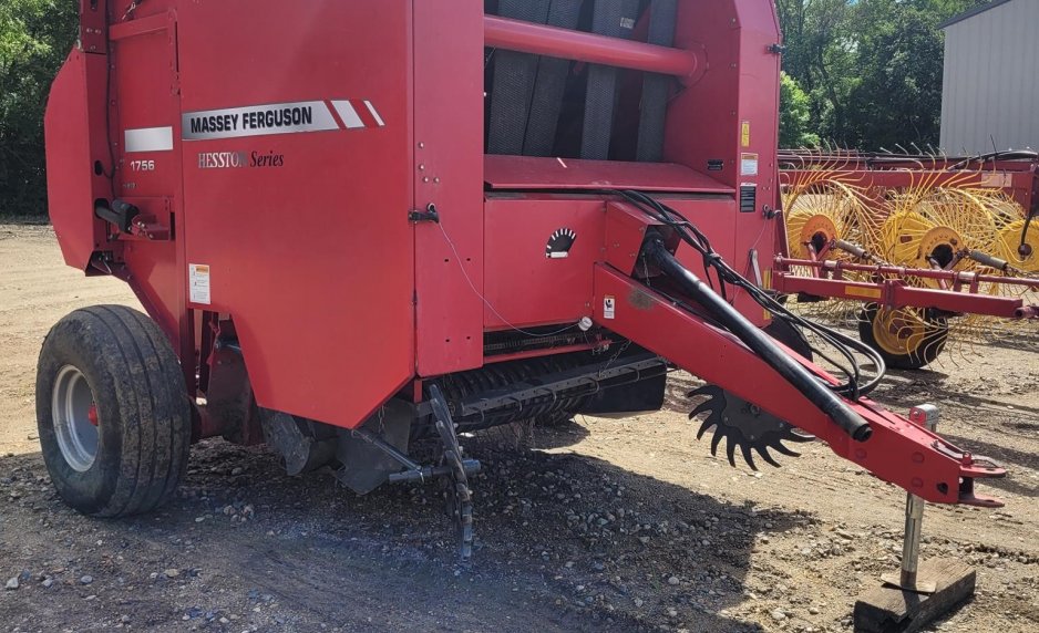 2009 MASSEY FERGUSON 1756 ED003