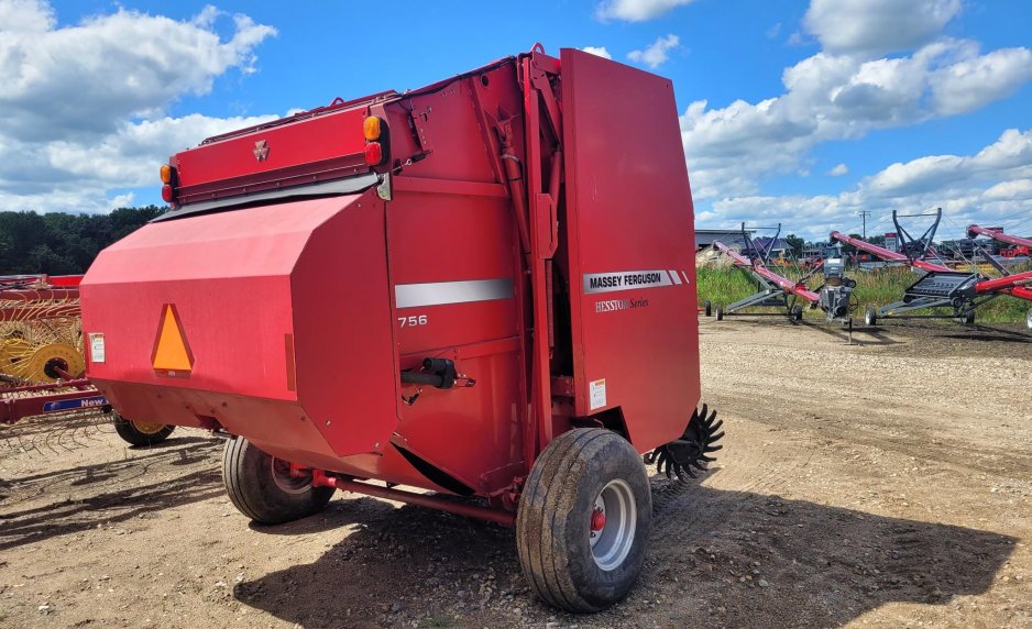 2009 MASSEY FERGUSON 1756 ED003