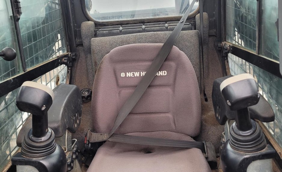 2012 NEW HOLLAND C238 B420