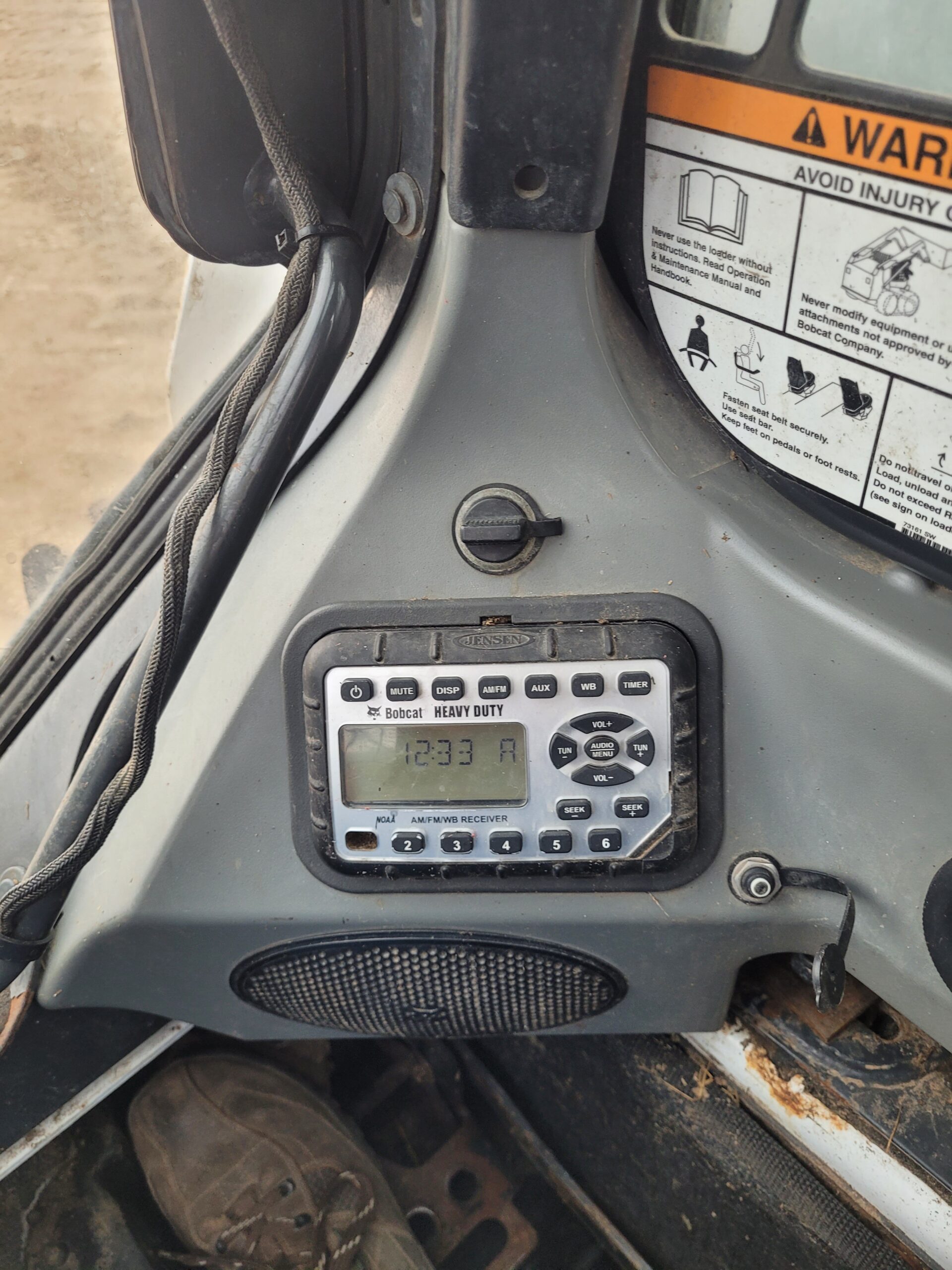 2015 Bobcat S 590 Skid Loader