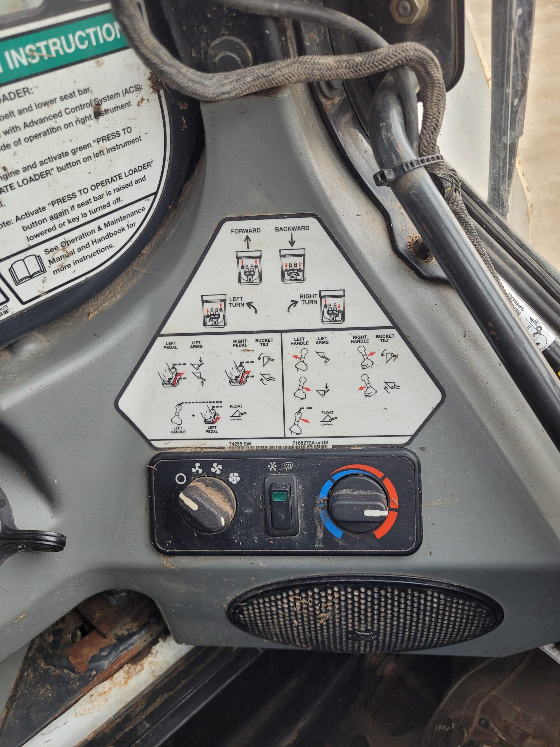 2015 Bobcat S 590 Skid Loader