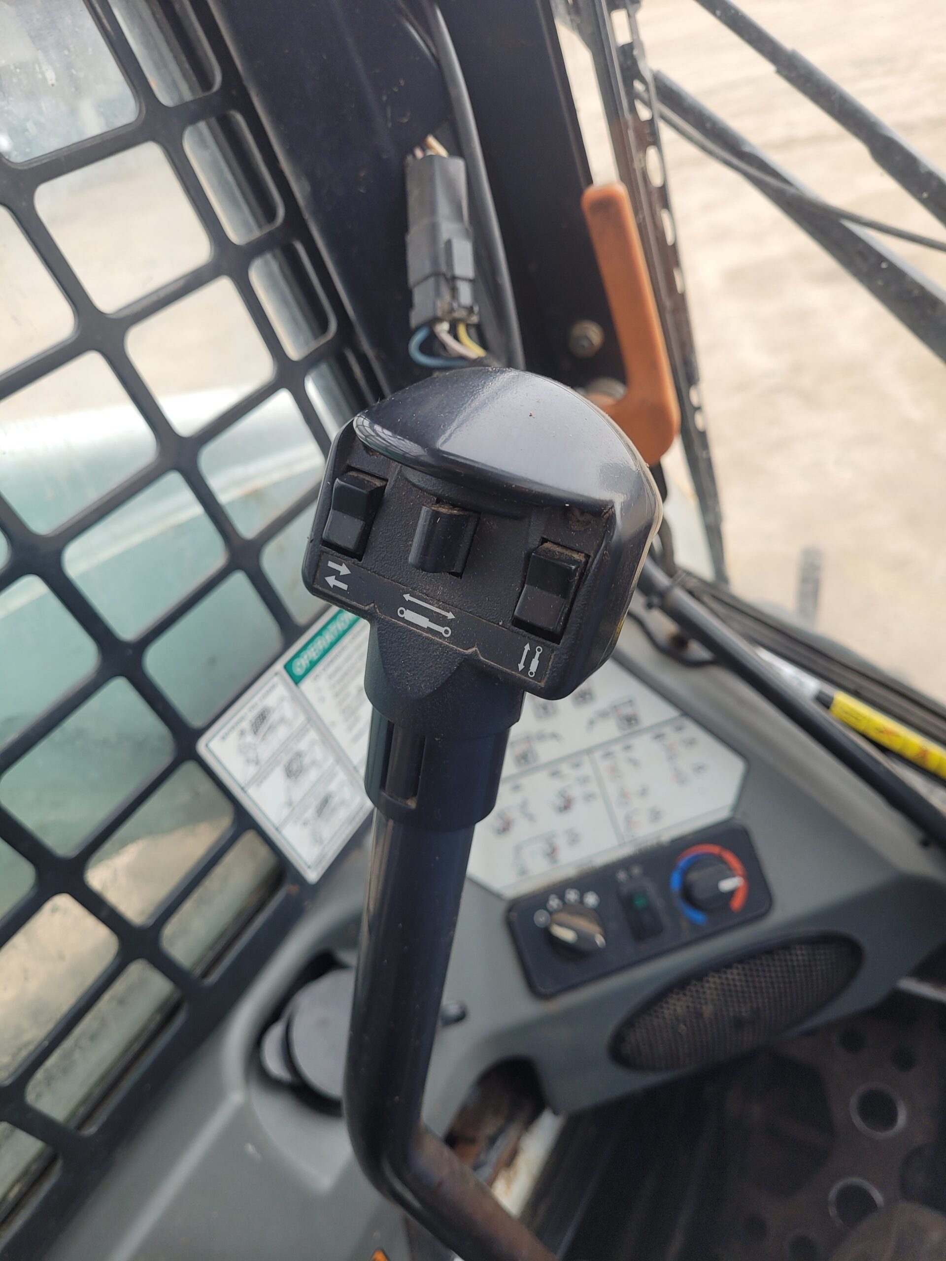 2015 Bobcat S 590 Skid Loader
