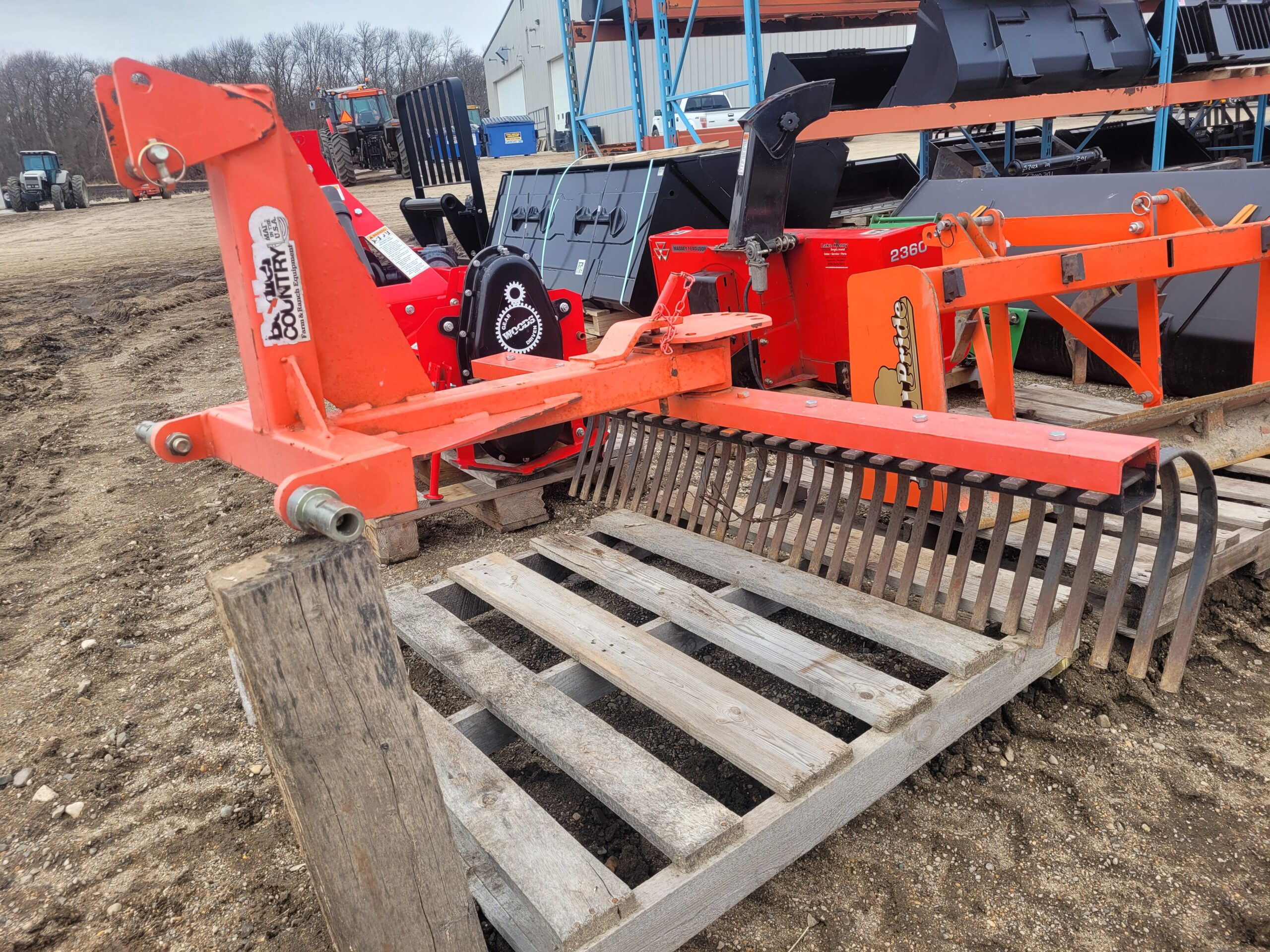2016 Behlen RR60SC Rock Rake