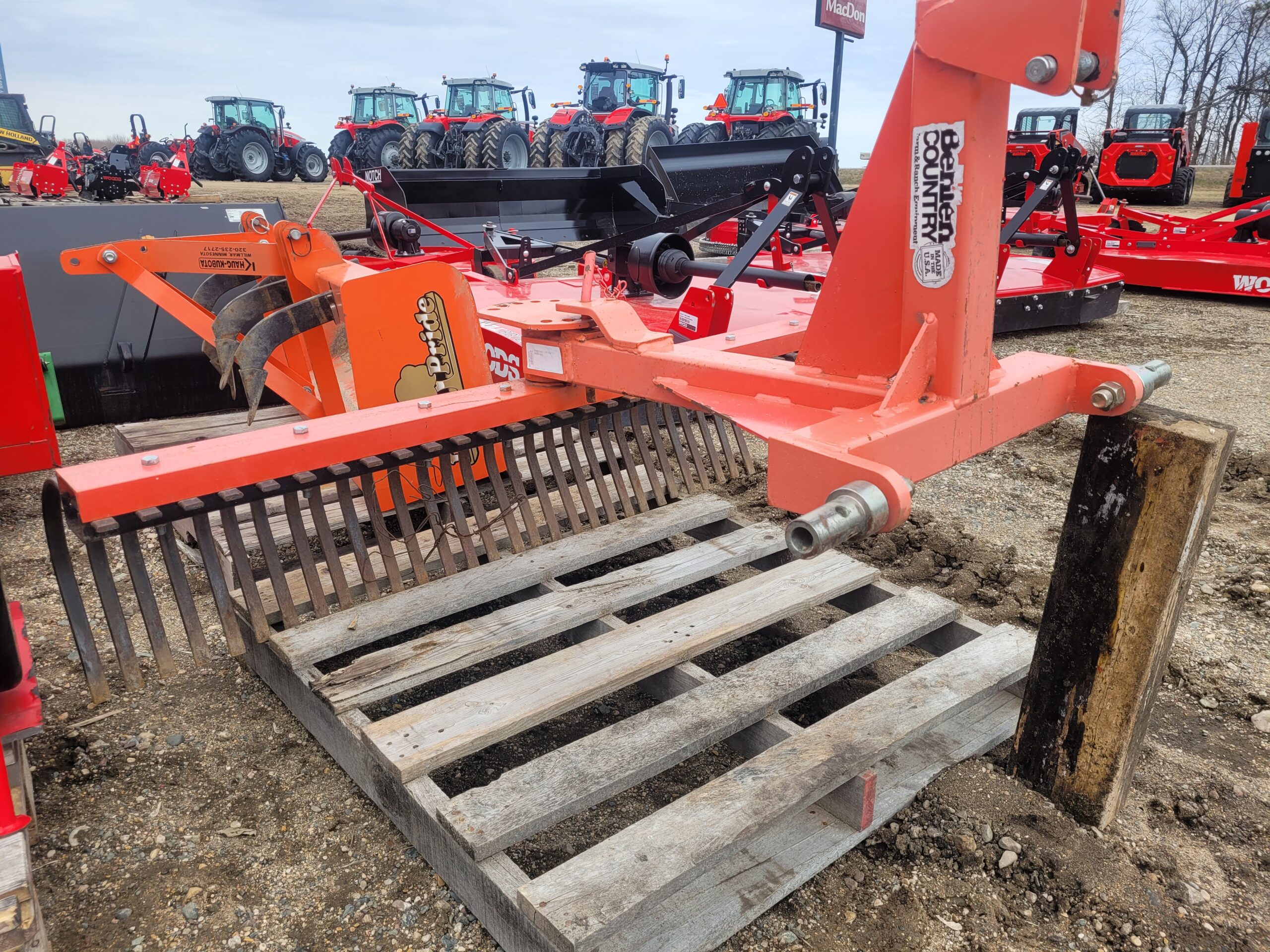 2016 Behlen RR60SC Rock Rake