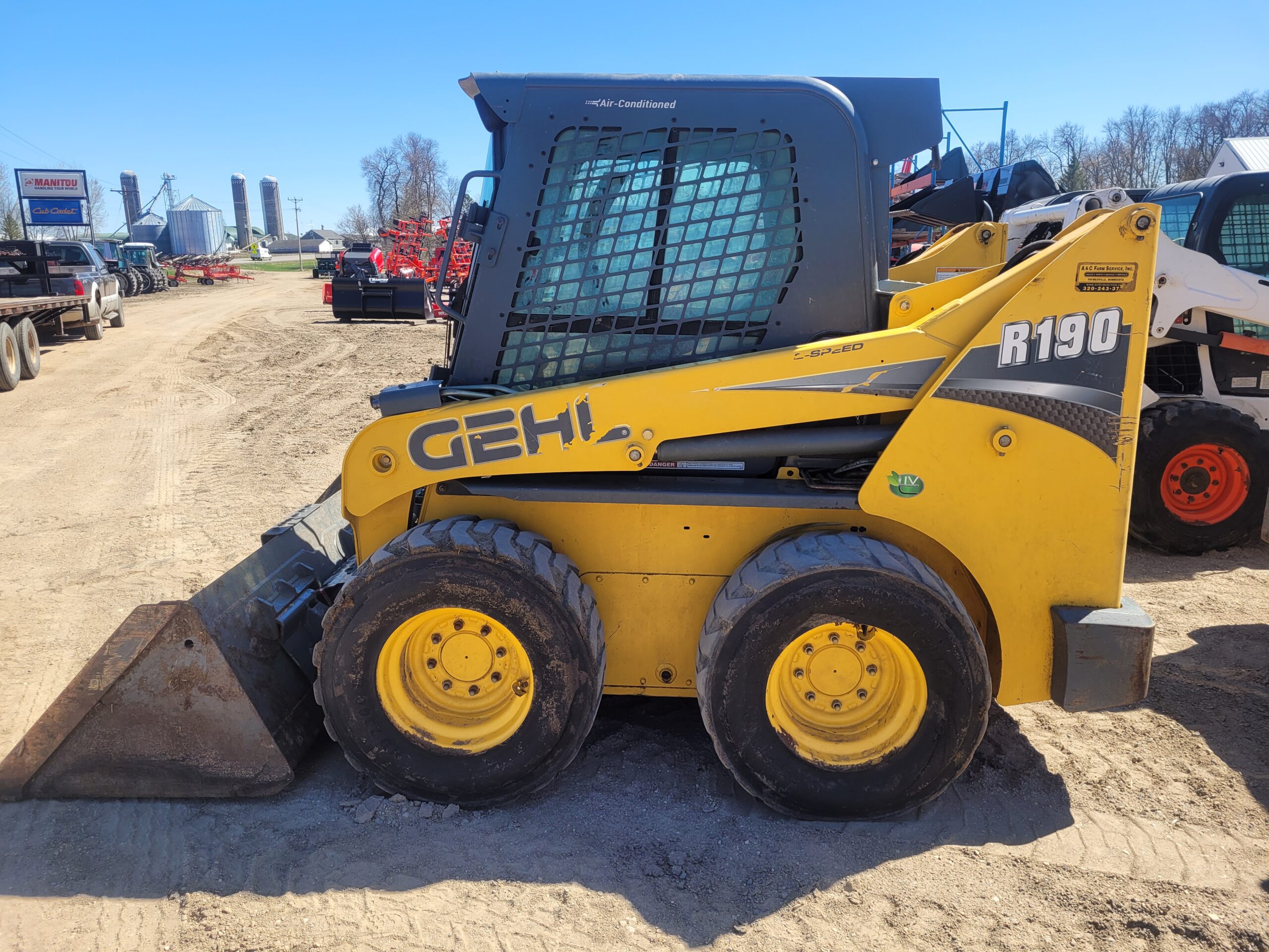 2017 Gehl R190 Skid loader