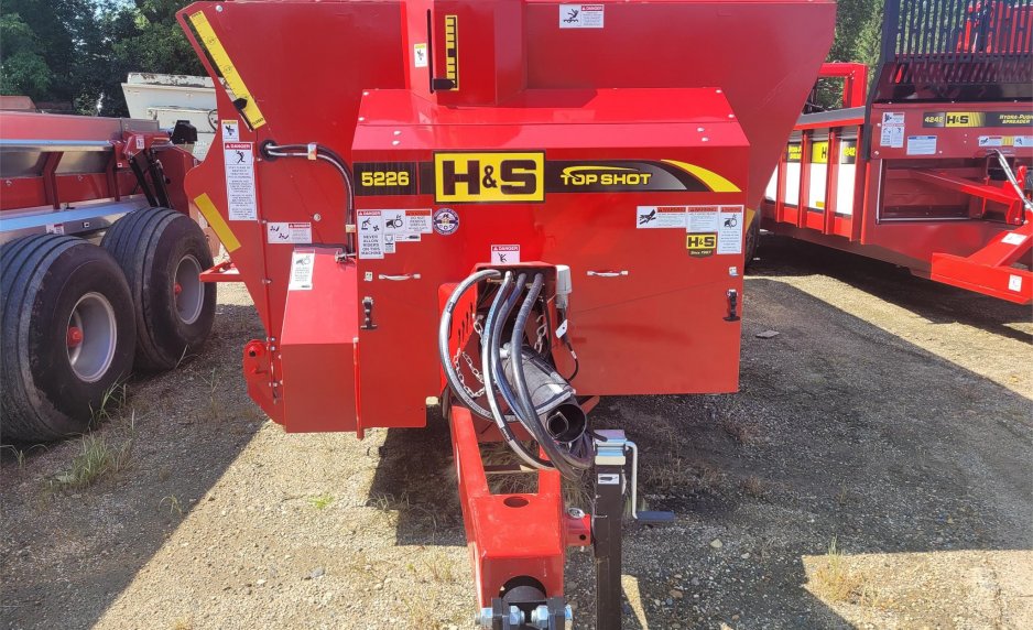 2023 H & S 5226 NH579