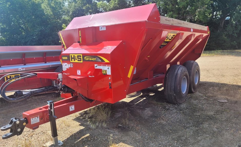 2023 H & S 5226 NH579