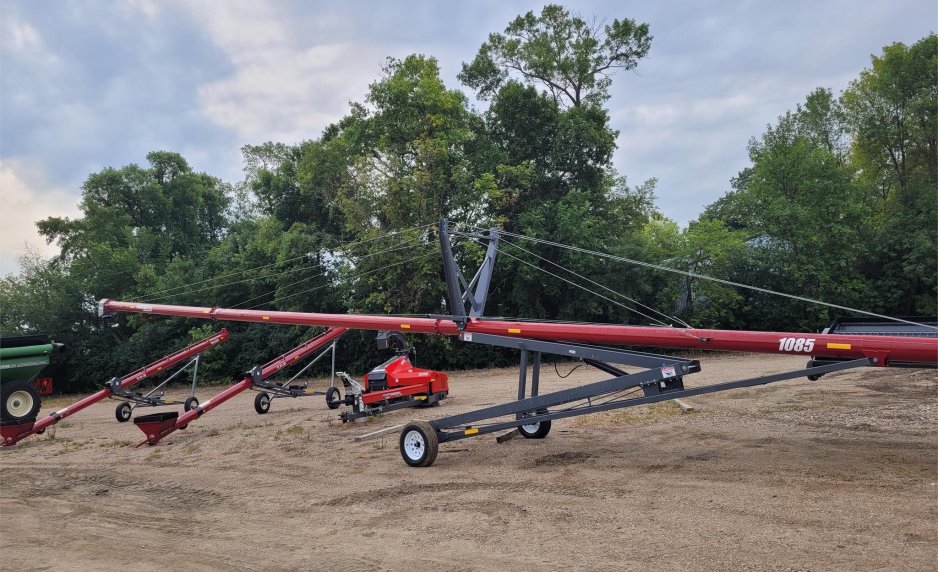 2023 HARVEST BY MERIDIAN 1085 NF730