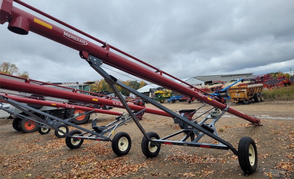 2023 MERIDIAN HD8-33 NF737