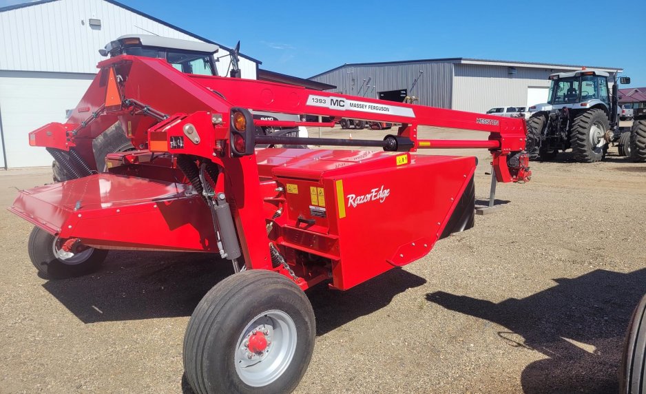 2024 MASSEY FERGUSON 1393 NE733