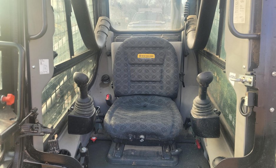 2024 New Holland C330