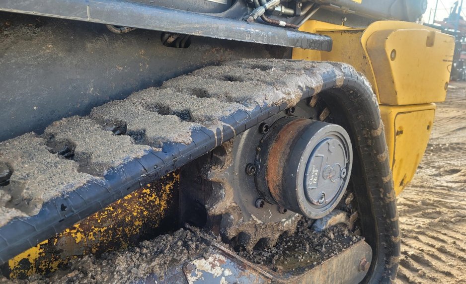 2024 New Holland C330