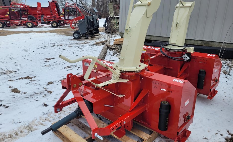 2024 Snow Blower FARM KING Y600 NF710I