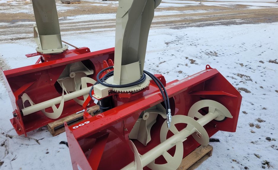 2024 Snow Blower FARM KING Y600 NF710J