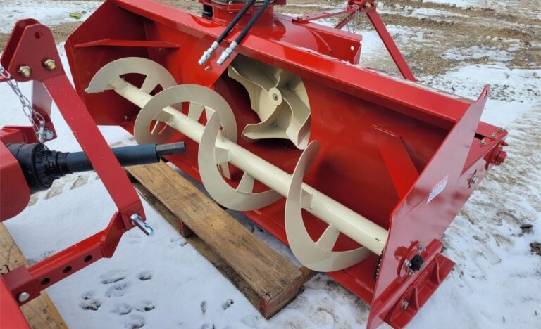 2024 Snow Blower FARM KING Y660 NF710L