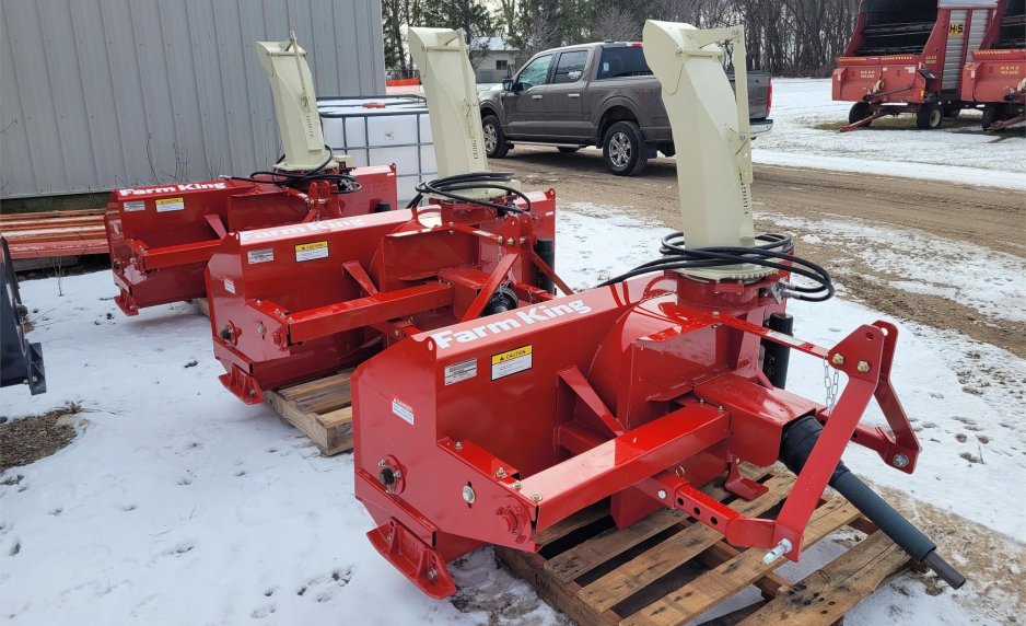 2024 Snow Blower FARM KING Y660 NF710L