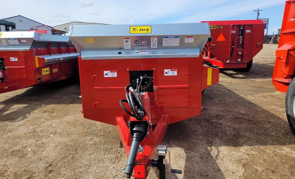 2025 H & S SW3243 1055