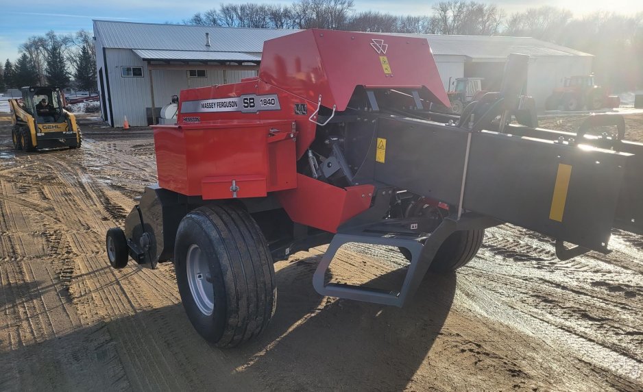 2025 MASSEY FERGUSON 1840 1211