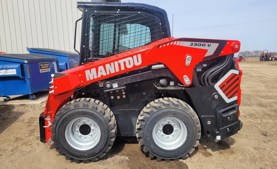 2026 Manitou 2300V