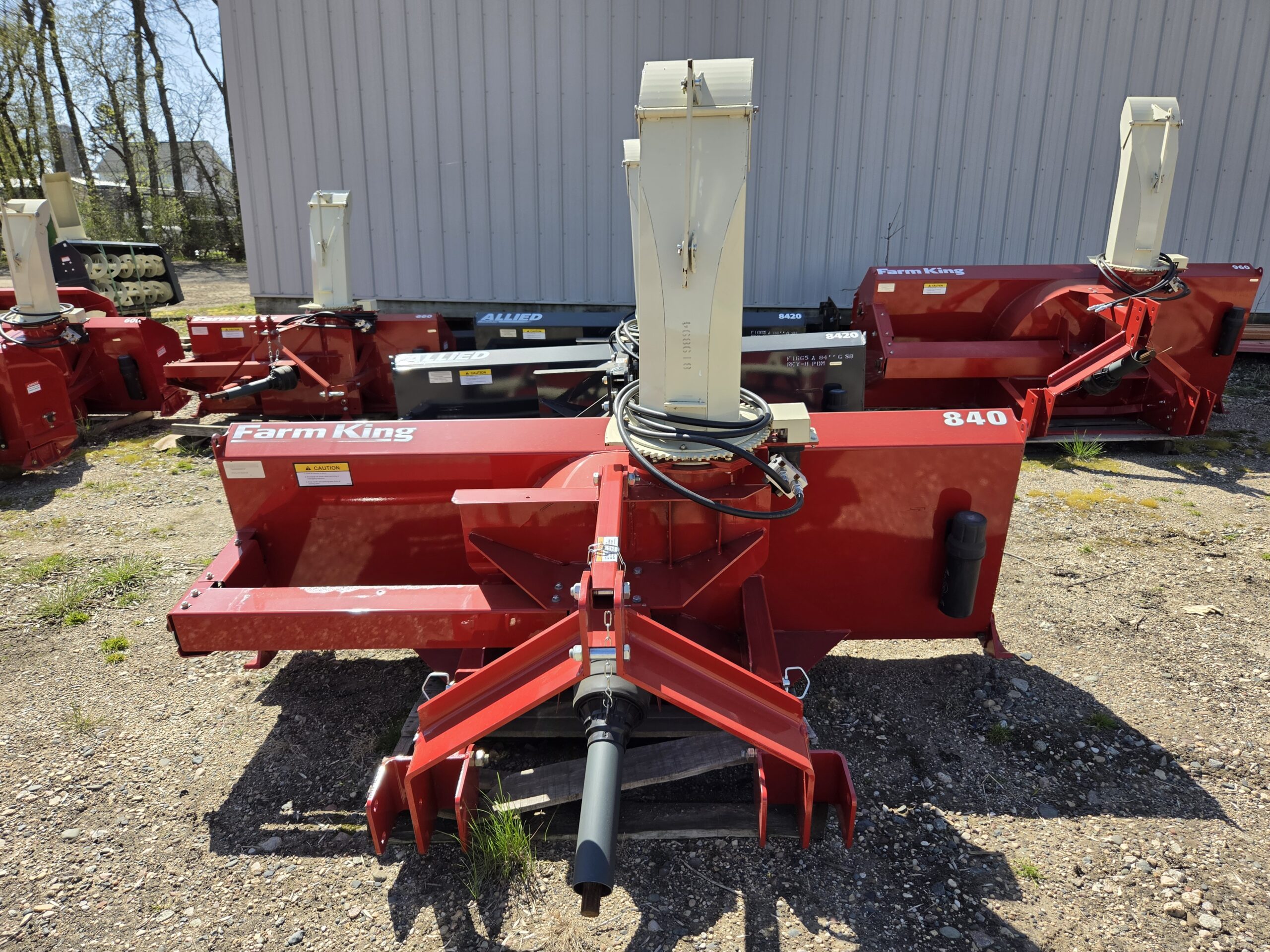 Farm King Y840 Snowblower NF710R