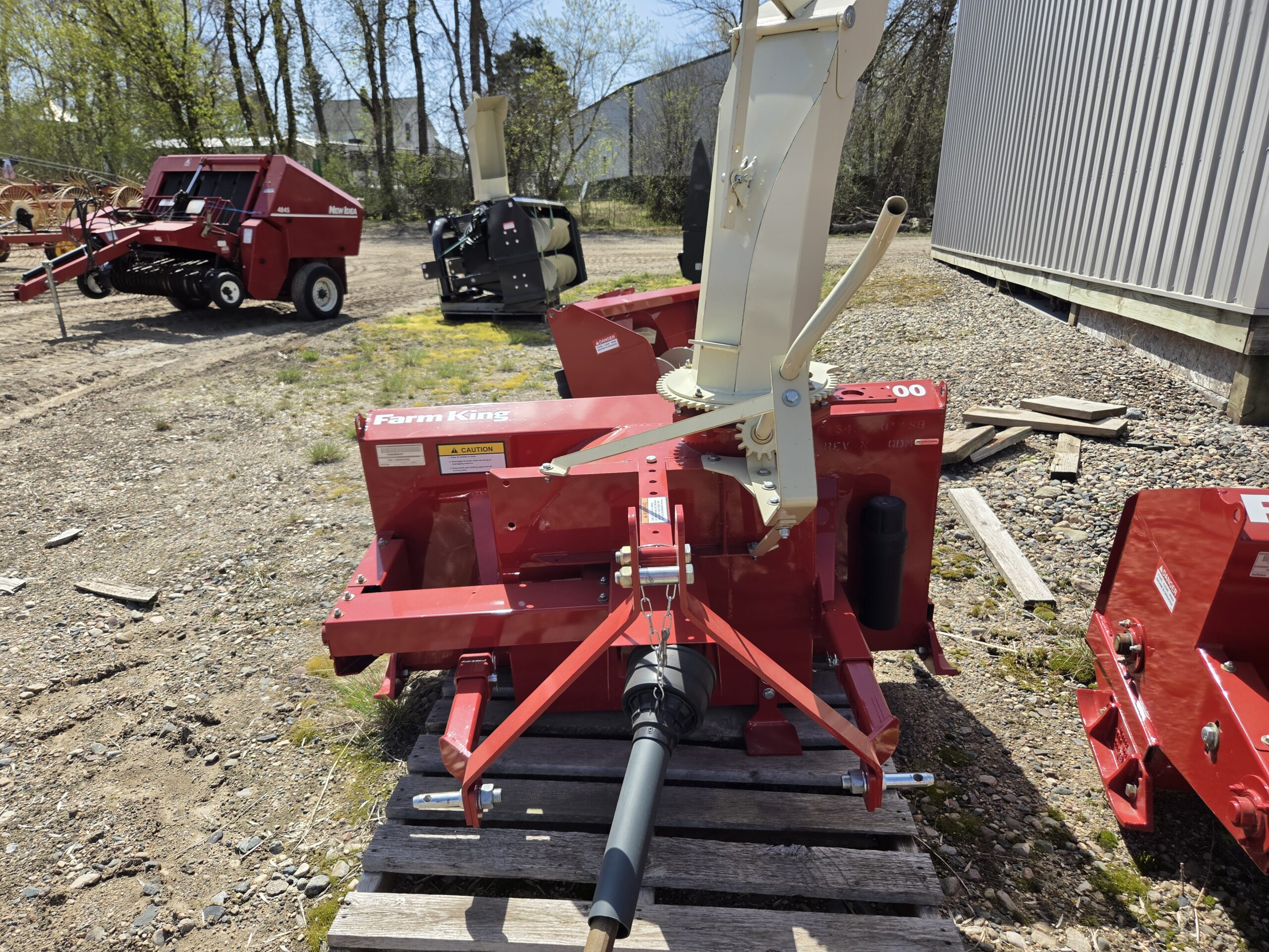 2024 Farm King Y500 Snowblower NF710H