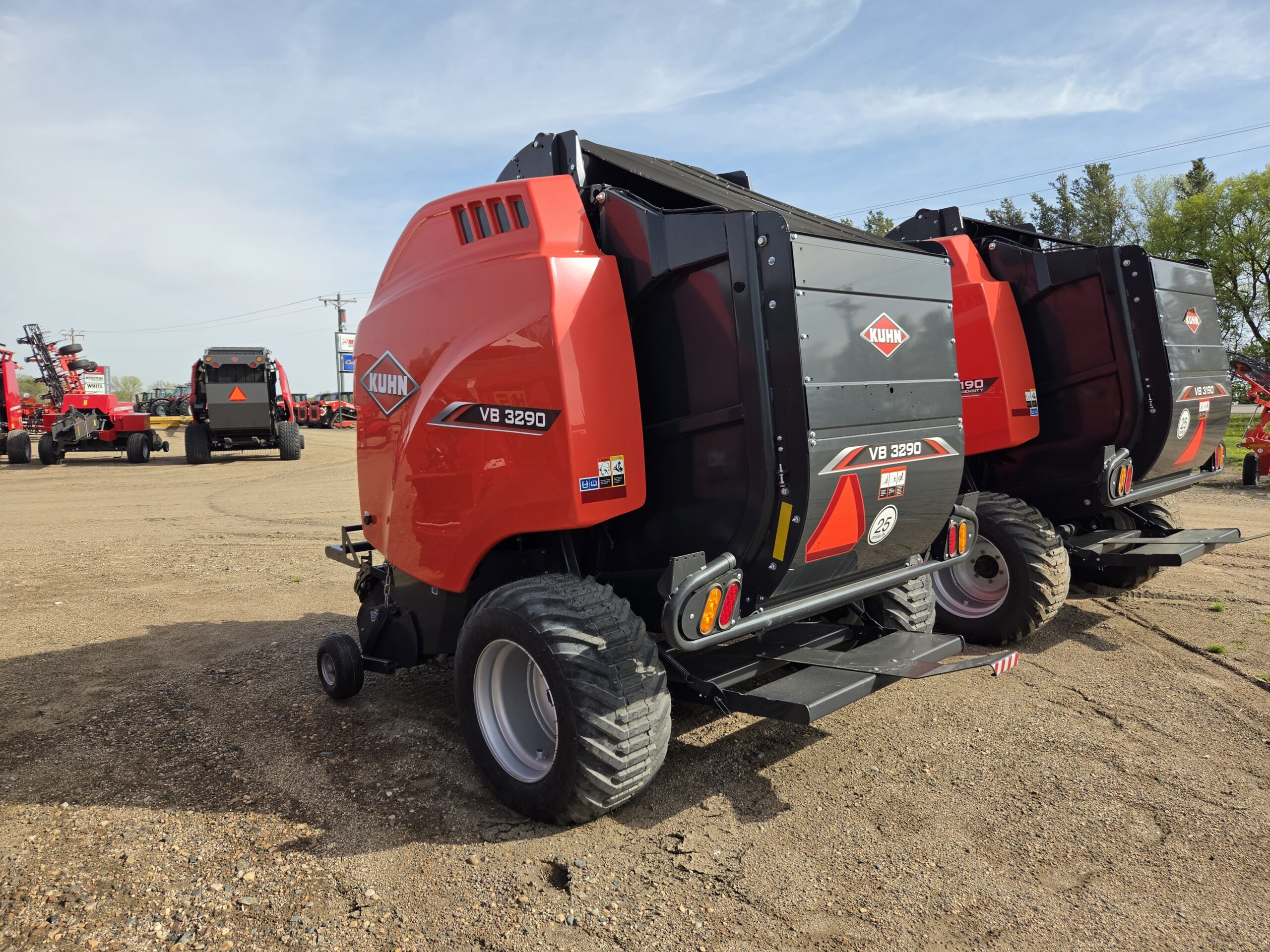 2025 Kuhn VB3290 Round Baler 1096