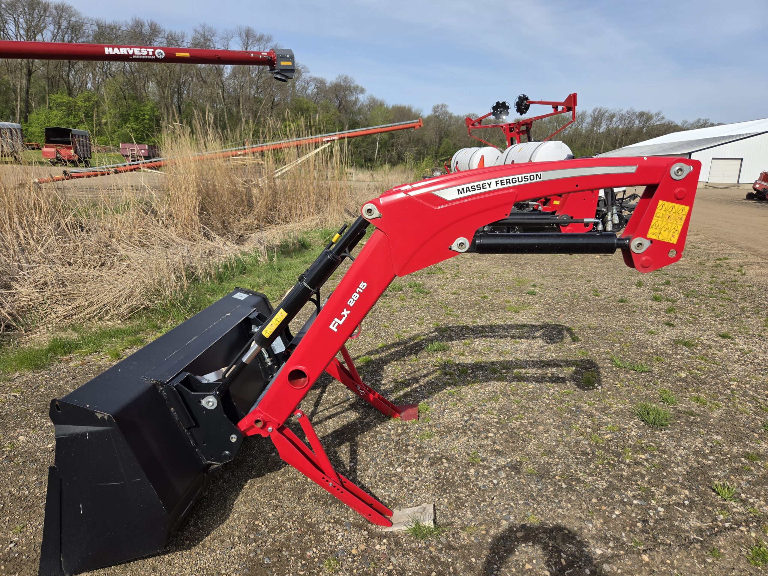 Massey Ferguson FLX2815 loader