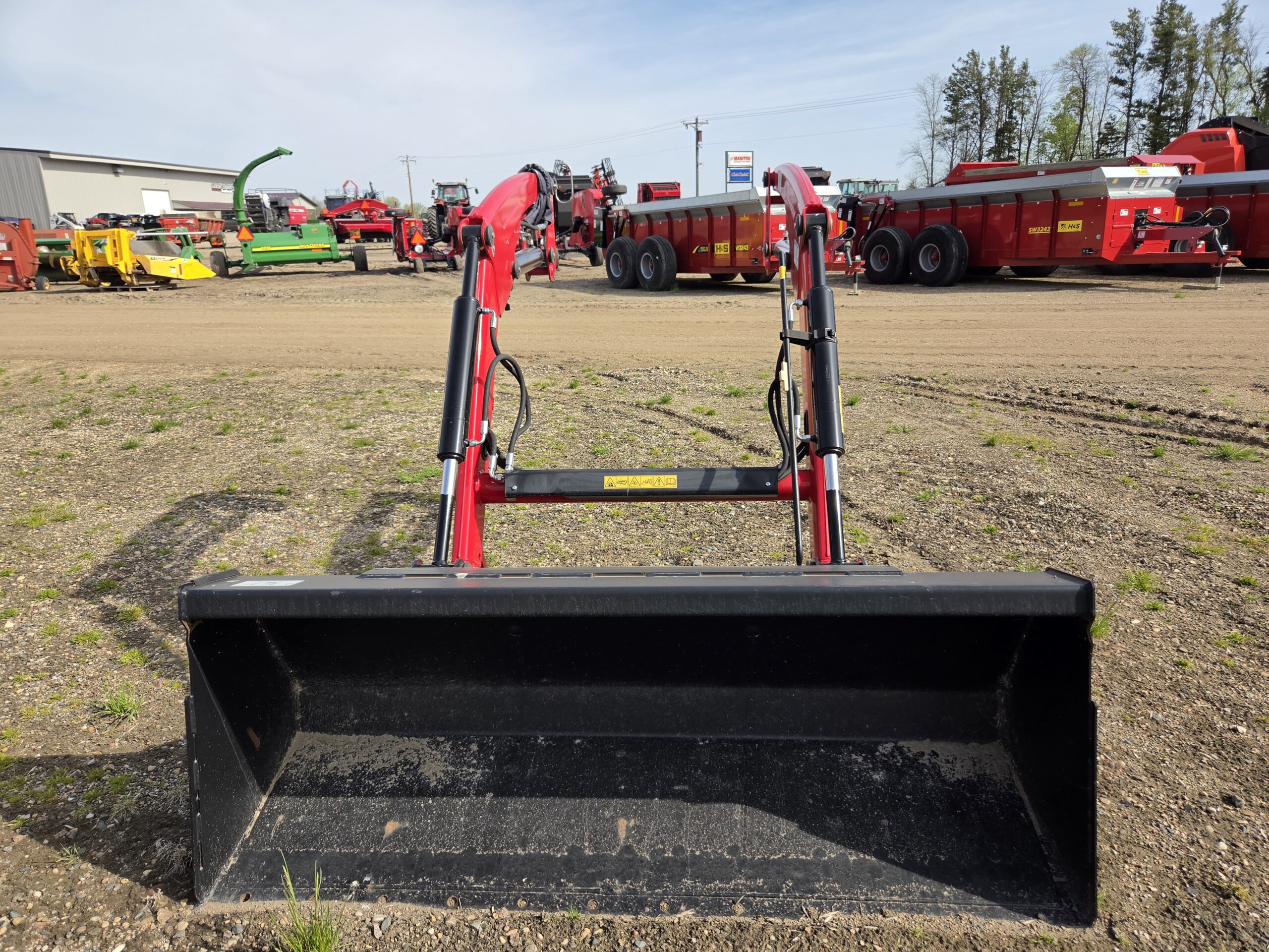Massey Ferguson FLX2815 loader