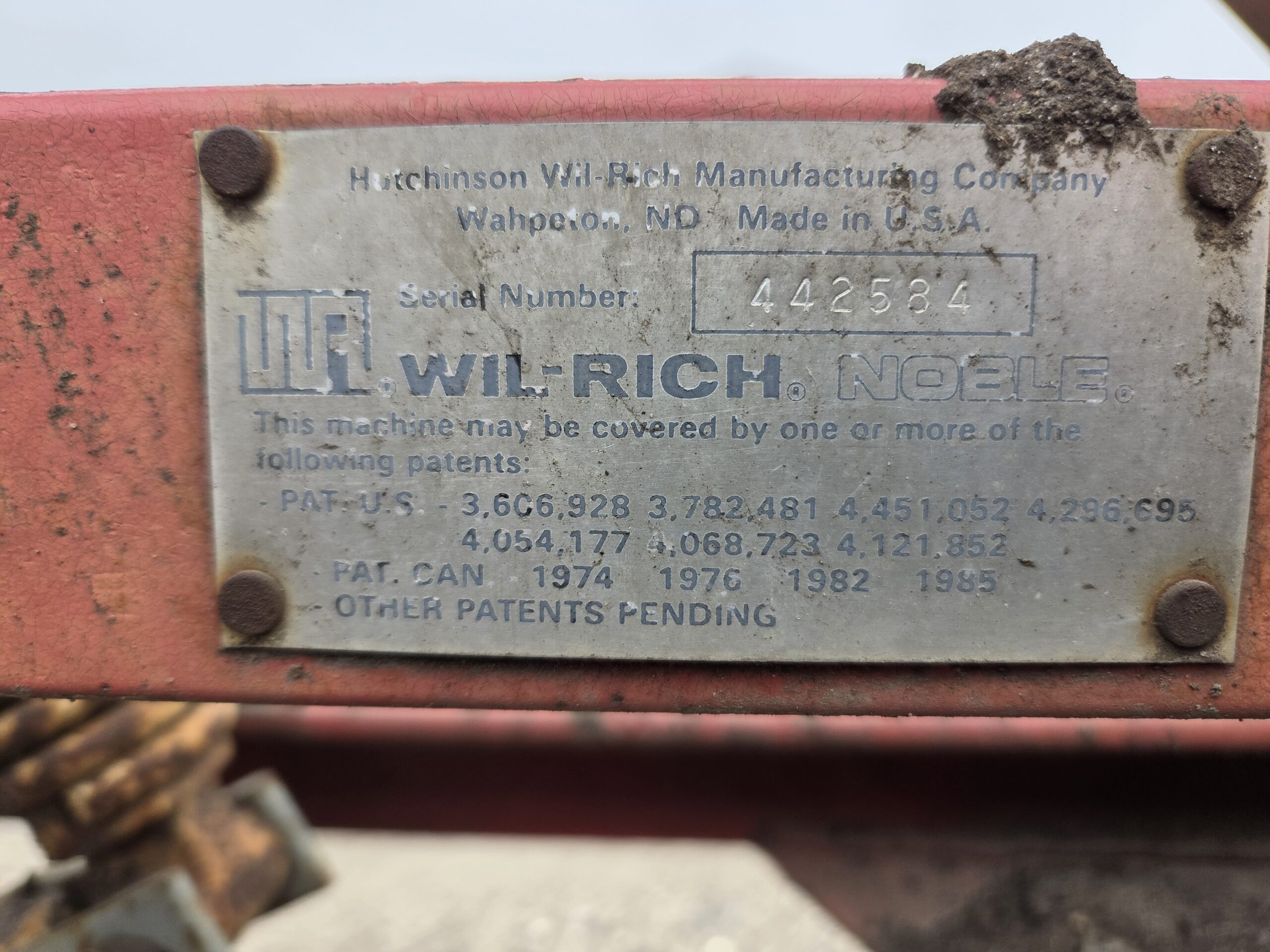 Wil-rich 2800 Field Cultivator