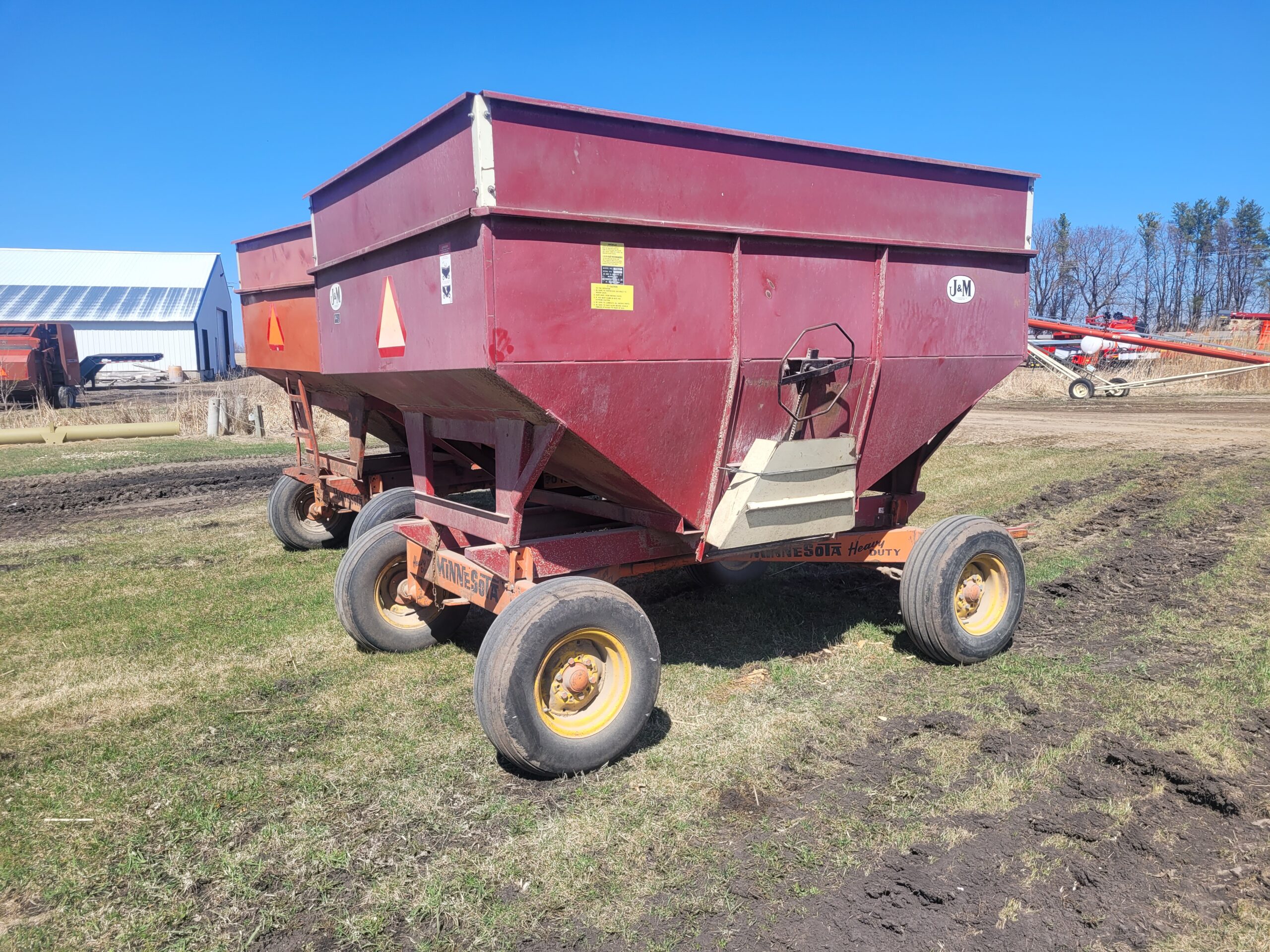 J&M 250-7 Gravity Box